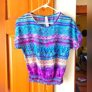 💙🩵💙Sheer tribal print top girls 7-8 7/8 stripe overlaying